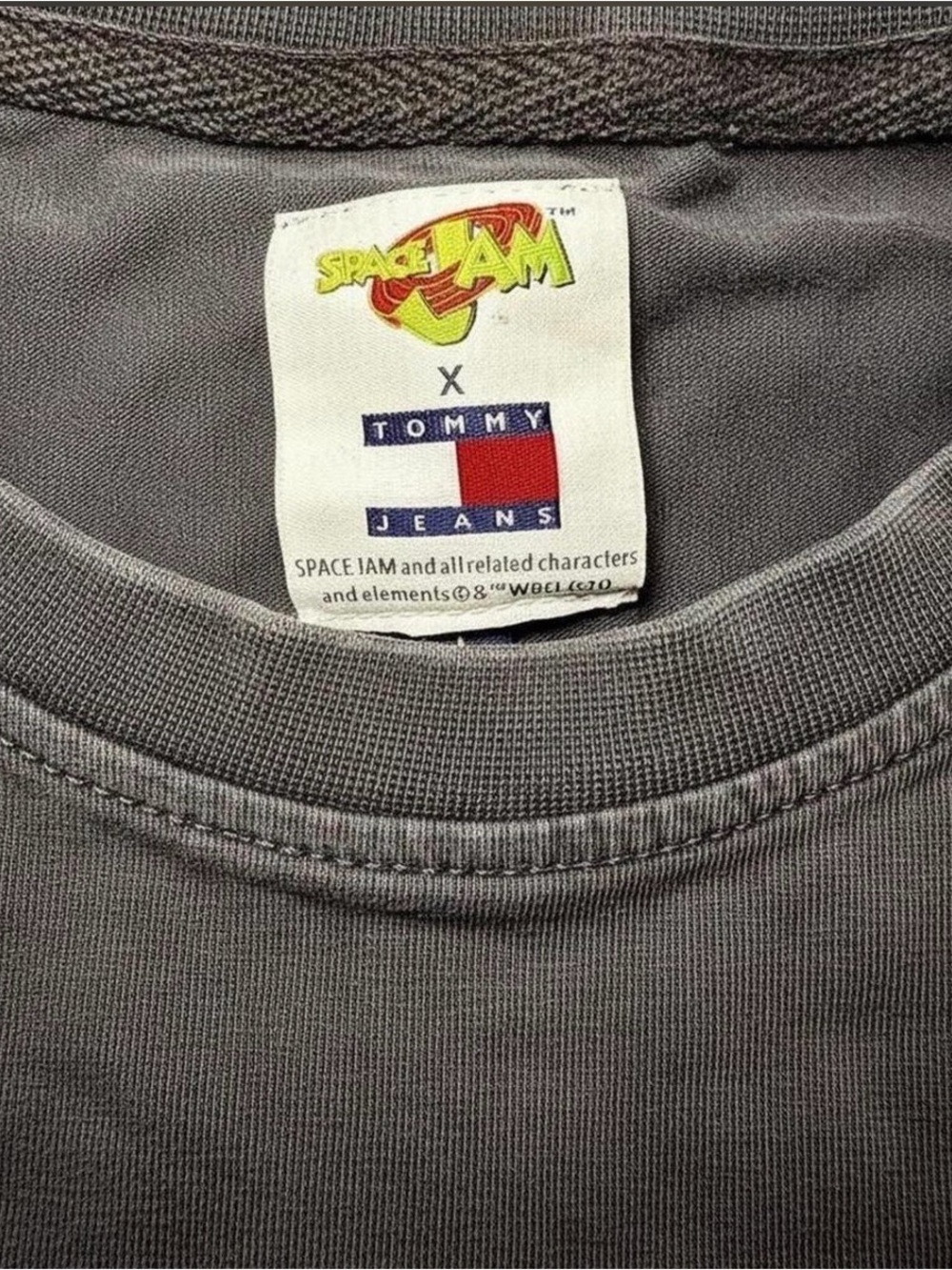 Vintage Tommy Hilfiger x Space Jam Collab Long Sleeve - Size L - Like New - Picture 4 of 4